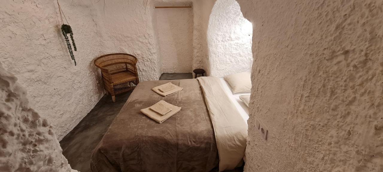 Cuevas Los Coloraos - El Bandido Villanueva de las Torres Екстериор снимка