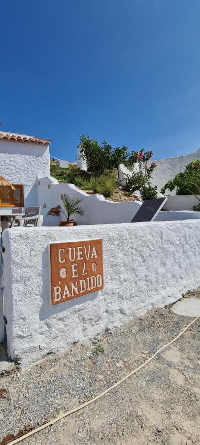 Cuevas Los Coloraos - El Bandido Villanueva de las Torres Екстериор снимка